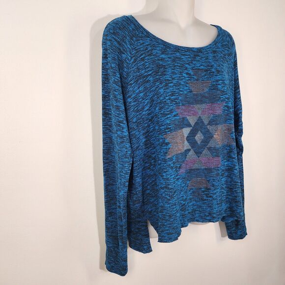 American Eagle Womens Top Size Medium Soft & Sexy Plush Southwest Pullover Knit - Picture 4 of 11